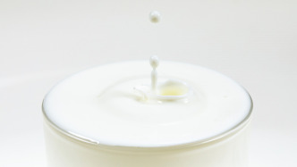 市场监管总局：积极推进婴配液态乳监管制度建设