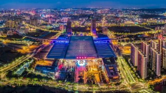 深圳龍華：數(shù)字經(jīng)濟(jì)五年完成三級(jí)跳，一個(gè)工業(yè)強(qiáng)區(qū)的躍升密碼