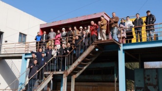 聚焦新工业诗歌的个性化书写：第十五届“十月诗会”举办