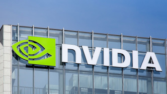 英偉達(dá)CFO反駁“AI泡沫論”：領(lǐng)先優(yōu)勢(shì)沒縮小，OpenAI投資協(xié)議還未最終敲定