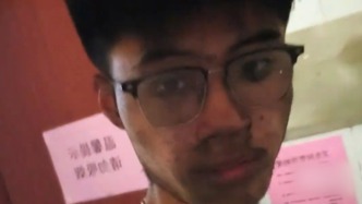 火场里抱着奶奶逃生，小伙吸入大量烟尘患肺炎笑称“史诗级过肺”