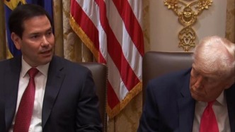 特朗普开会睡着了？白宫：总统“全程专注聆听”