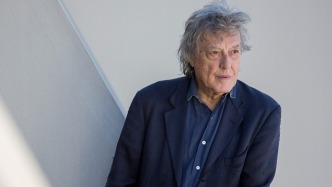 纪念｜剧作家斯托帕德：只有中学文凭却拿遍戏剧电影大奖