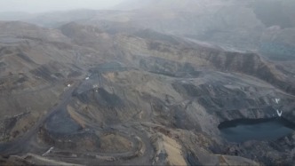 內(nèi)蒙古一煤礦股東自我舉報(bào)“越采盜采”，官方：采礦權(quán)已被拍賣，生態(tài)正修復(fù)中