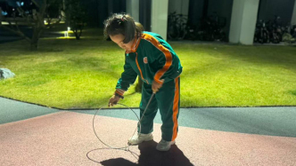 夜读｜消逝的游戏：滚铁环