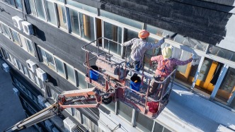 今年1-10月全国新开工改造城镇老旧小区2.51万个