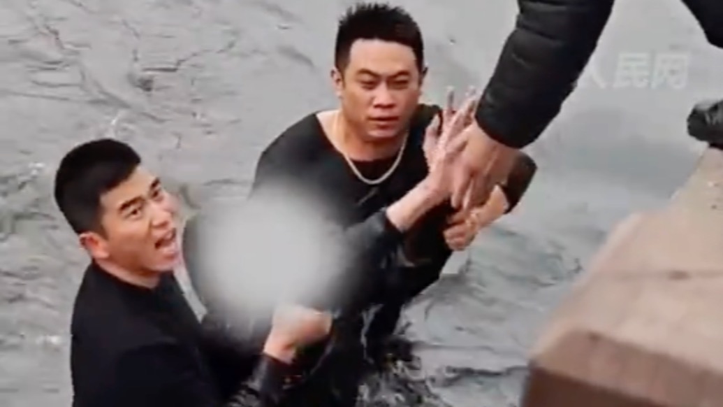 休假中的武警遇落水男子，二話不說跳河救人