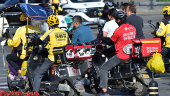 外卖推荐性国标落地：骑手连续接单超4小时停止推送订单20分钟，电动车平均时速不超15公里