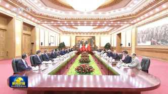 习近平同法国总统马克龙举行会谈