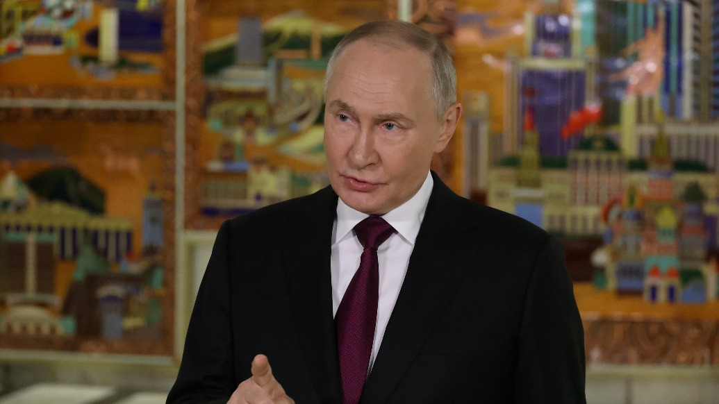 普京:乌军必须撤离顿巴斯地区,要么自己走要么被打走