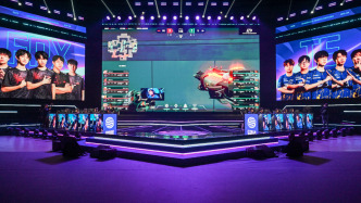 魔都眼｜2025上海电竞大师赛开幕，近百名中外选手对决