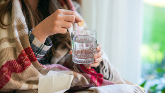 抗流感藥物銷量猛增，藥企在流感季如何“保供穩(wěn)價”？