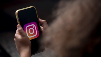 澳大利亞的“數(shù)字隔離帶”：能擋住AI垃圾的洪流嗎？｜907編輯部