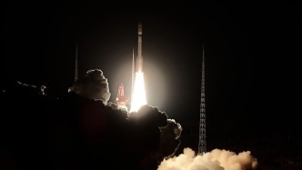 能适应低温阈值-30℃，长六甲成功发射卫星互联网低轨15组卫星