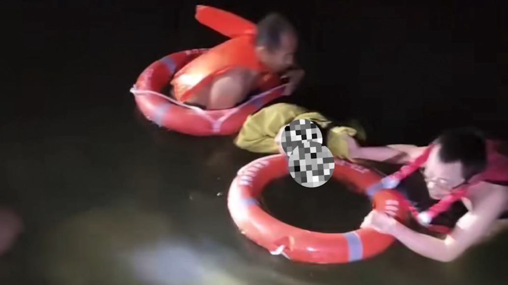 凌晨有人落水，兩名釣友下水施救，十余名釣友打開(kāi)頭燈“護(hù)航”