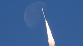 我國(guó)成功發(fā)射阿聯(lián)酋813衛(wèi)星等9顆衛(wèi)星