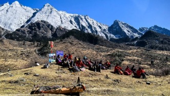 哈巴雪山封山期一男子違規(guī)進(jìn)山，在海拔5050米處不幸滑墜遇難