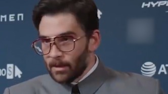 “这是最好的体验”，美国网红哈桑穿中山装亮相，与“甲亢哥”大赞中国行