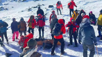 一男子在哈巴雪山遇难，系封山期间无专业向导、缺乏必要装备擅自进山