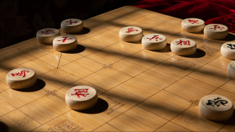 中國(guó)象棋協(xié)會(huì)：棋手白筱磊比賽時(shí)用手機(jī)軟件作弊，禁賽一年