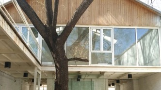 寫(xiě)村史｜“鐵娘子與牡丹圖” ：一個(gè)村長(zhǎng)和她的村