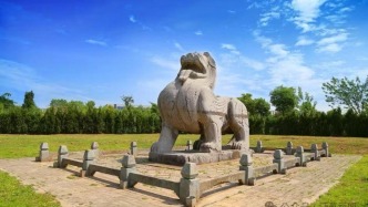 江苏两市协同保护南朝陵墓石刻，对攀爬者可处五百元以下罚款