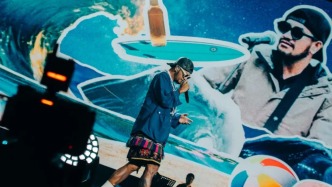 51岁的张震岳，竟然又出“神曲”？