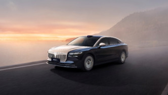 累計(jì)銷量跨越30萬輛之際，嵐圖首款豪華轎車追光L“破曉”而出