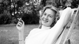 暗藍(lán)評(píng)托芙·迪特萊弗森作品三種｜分裂與認(rèn)同之間的女性寫作