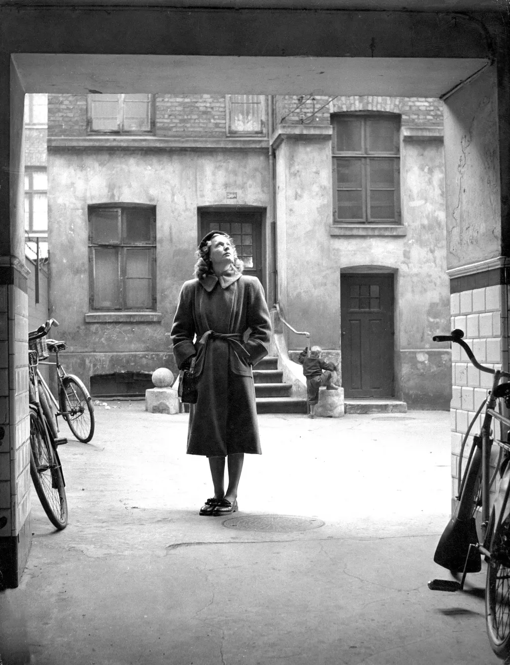 暗蓝评托芙·迪特莱弗森作品三种|分裂与认同之间的女性写作 6 resize,w 1024