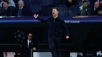 体坛联播｜罗马3比0客胜凯尔特人，阿隆索面临帅位大考