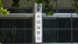 菲船只执意赴仙宾礁海域滋事挑衅，中国海警：喊话警告、外逼驱离