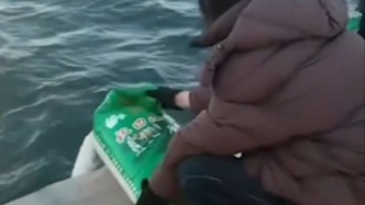 針對“放生”礦泉水、大米現(xiàn)象，中國佛教協(xié)會刊文：堅(jiān)決反對