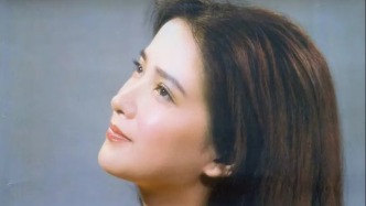 六小龄童、马德华等悼念何晴：北京初雪带走一代古典美人