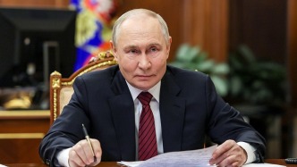 全球前瞻｜普京將于本周召開年度記者會，美政府加強對H-1B簽證審查