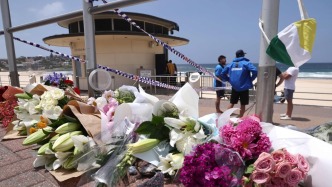 直播丨重返悉尼邦迪灘槍擊事件現(xiàn)場(chǎng)，連線親歷者：離槍手不到200米