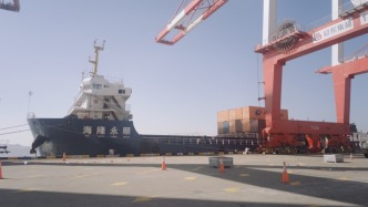 新能源汽車出口“蕪湖-上?！焙骄€開(kāi)航，中轉(zhuǎn)申報(bào)手續(xù)、時(shí)長(zhǎng)均縮減