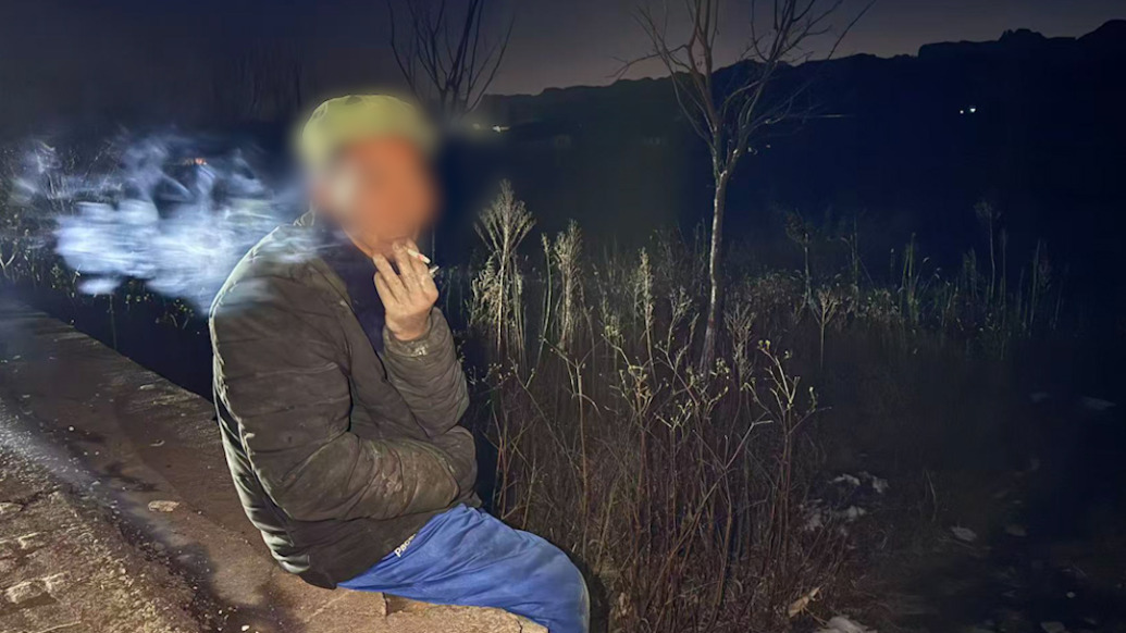 河南辉县一村委会欠债后村支书为逃限高串通让智力缺陷者接任，多人获处分