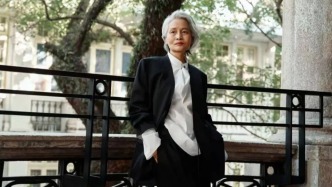 67岁广西姐姐上杂志、游长江：人要活得野蛮一点