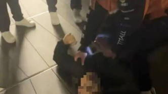 杭州警方通报万象汇珠宝店抢夺案：嫌犯被路过外卖员当场控制