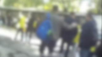 “寶媽”居家?guī)ж浫杖肭г?？上海警方搗毀一詐騙團(tuán)伙，62人被刑拘