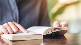 李强签署国务院令，公布《全民阅读促进条例》