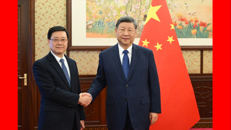 習(xí)近平聽取李家超述職報(bào)告