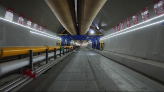 崇太長江隧道新進展：最大直徑高鐵盾構(gòu)機掘進破萬米，距太倉剩1千米