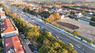 G318沪青平公路拓宽工程加快，双向四车道变为六车道
