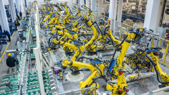 新華述評·聚焦中央經(jīng)濟(jì)工作會議丨必須堅(jiān)持政策支持和改革創(chuàng)新并舉——學(xué)習(xí)領(lǐng)會“五個(gè)必須”做好明年經(jīng)濟(jì)工作