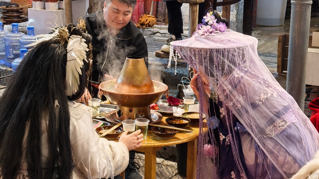 小城，何以生機(jī)勃勃｜洛陽(yáng)老城區(qū)：非遺文化、煙火氣留住年輕人