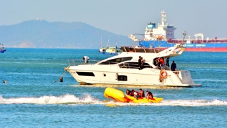镜头内外｜三船同框！海南自贸港全岛封关开启新航程