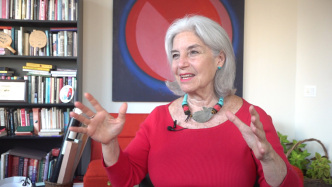 中美關(guān)系劇透警告｜白莉娟：我那些年輕的同事對(duì)中國(guó)更有“平等者之間的互相理解”