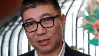 中央戏剧学院院长郝戎主动投案